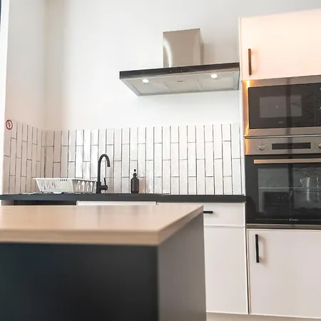 Kasa Arty - Equipe - Agreable Et Confortable * Saint-Etienne (Loire)