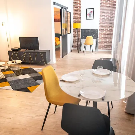 Kasa Arty - Equipe - Agreable Et Confortable * Saint-Etienne (Loire)
